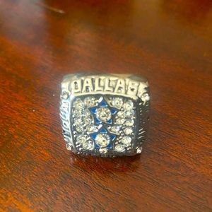 Dallas Cowboys  1977 Super bowl collectable Roger Gtaubach Ring Size 12